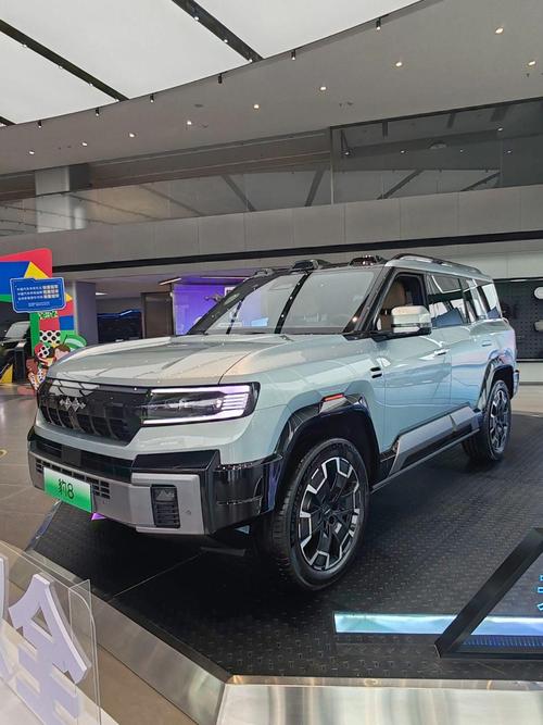 惠州70比亚迪方程豹硬派越野的爆款，英菲尼迪35周年与你共成长